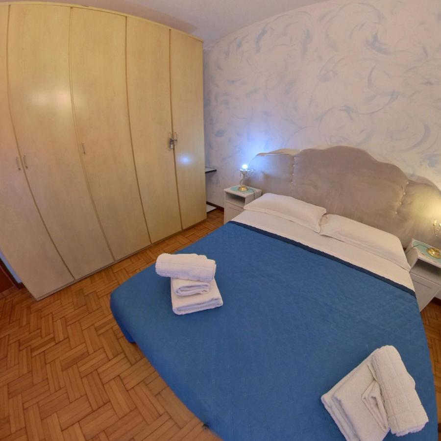 Carpe Noctem Bed & Breakfast Падуа Стая снимка